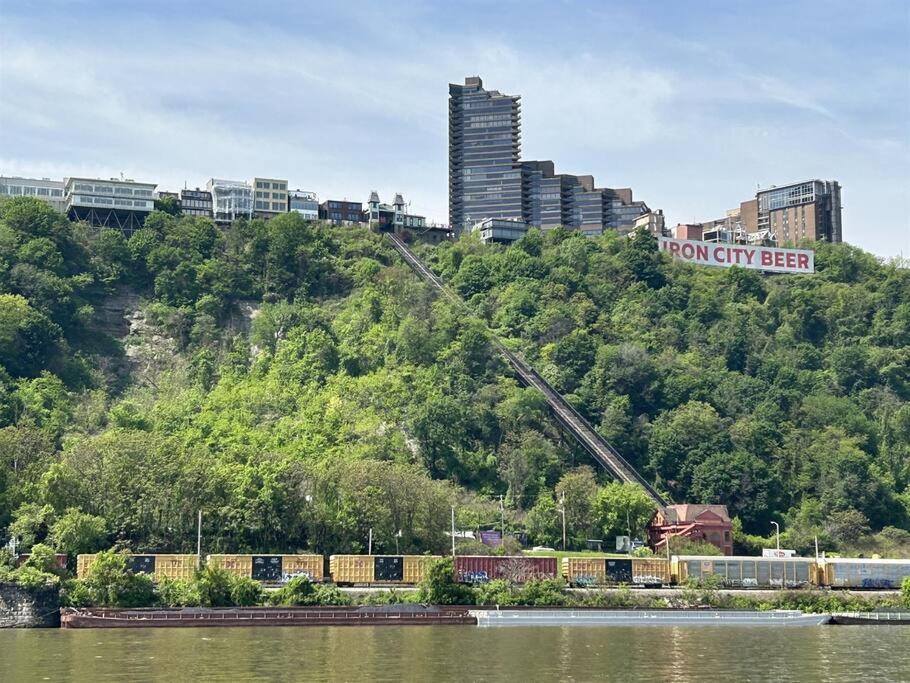 Sweeping Stadium Views Wonderfully Located 24-7 Parking Gym Lounge Pittsburgh Exterior photo